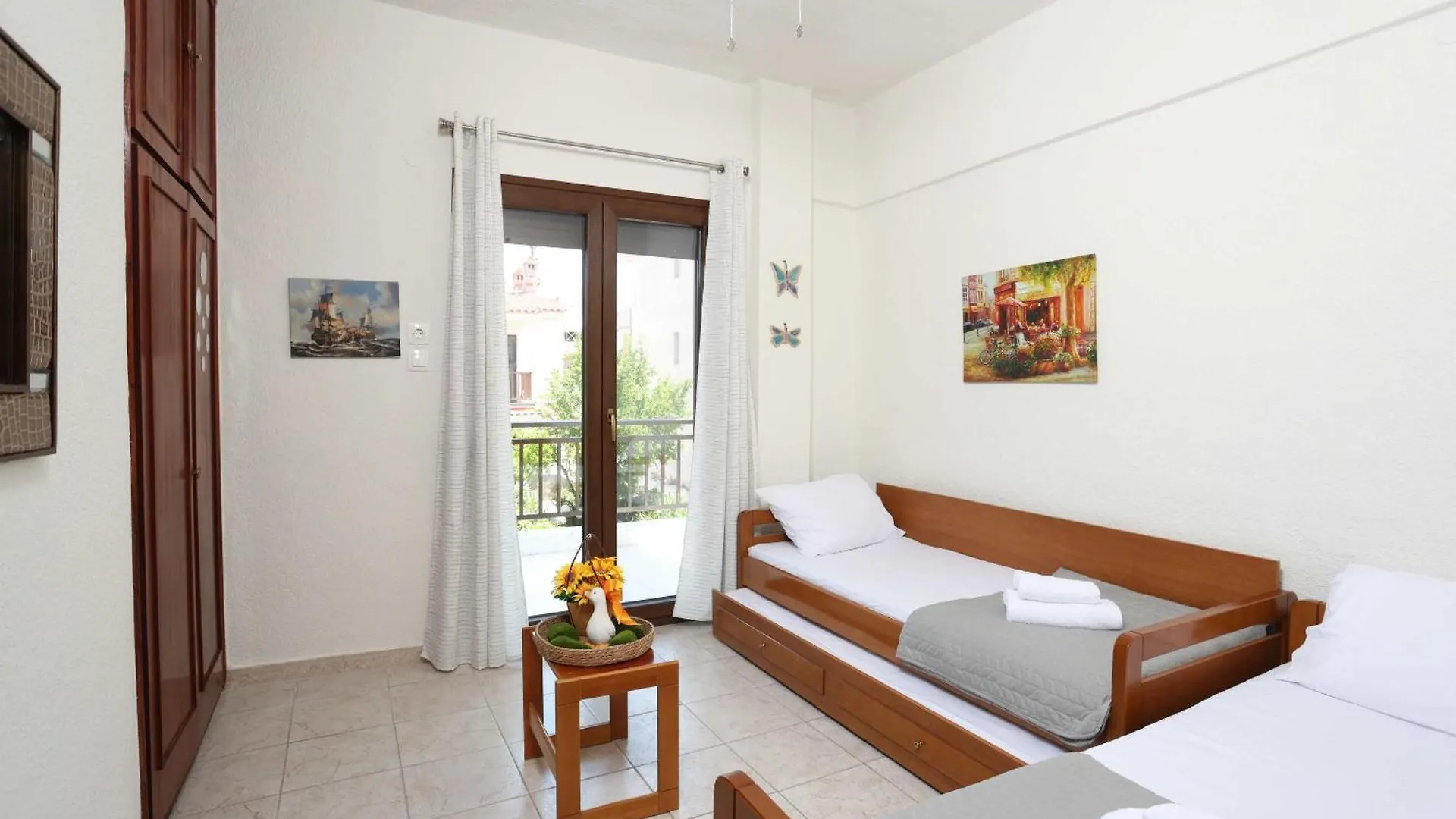 Cozy Apartment In Polychrono Holiday home